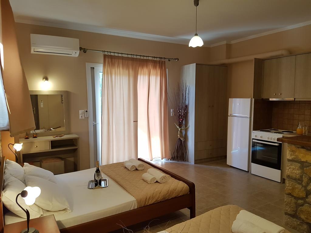 Alkionis Pool View Apartments Lefkáda エクステリア 写真